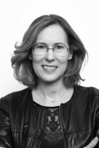 Alexandra Brainos-Gimond PR Director, Consultancy32